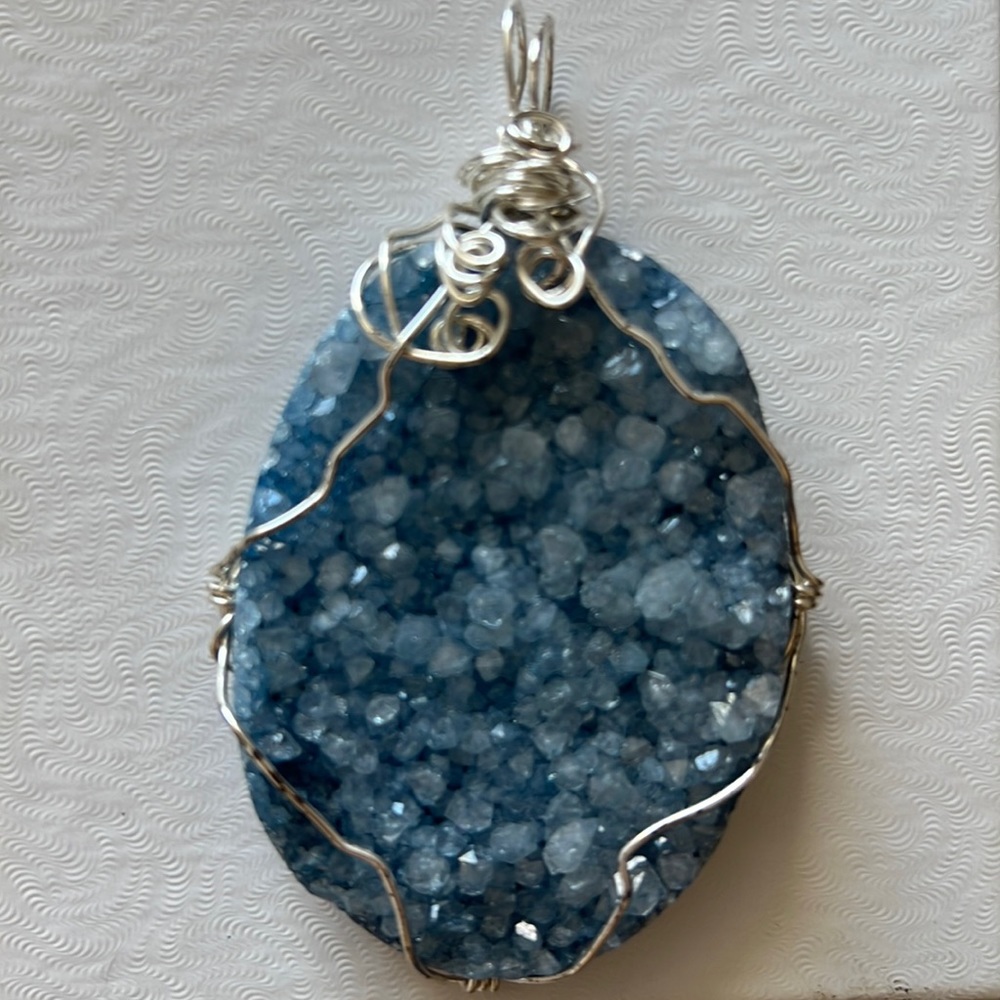 Druzy Wired Wrapped Pendant